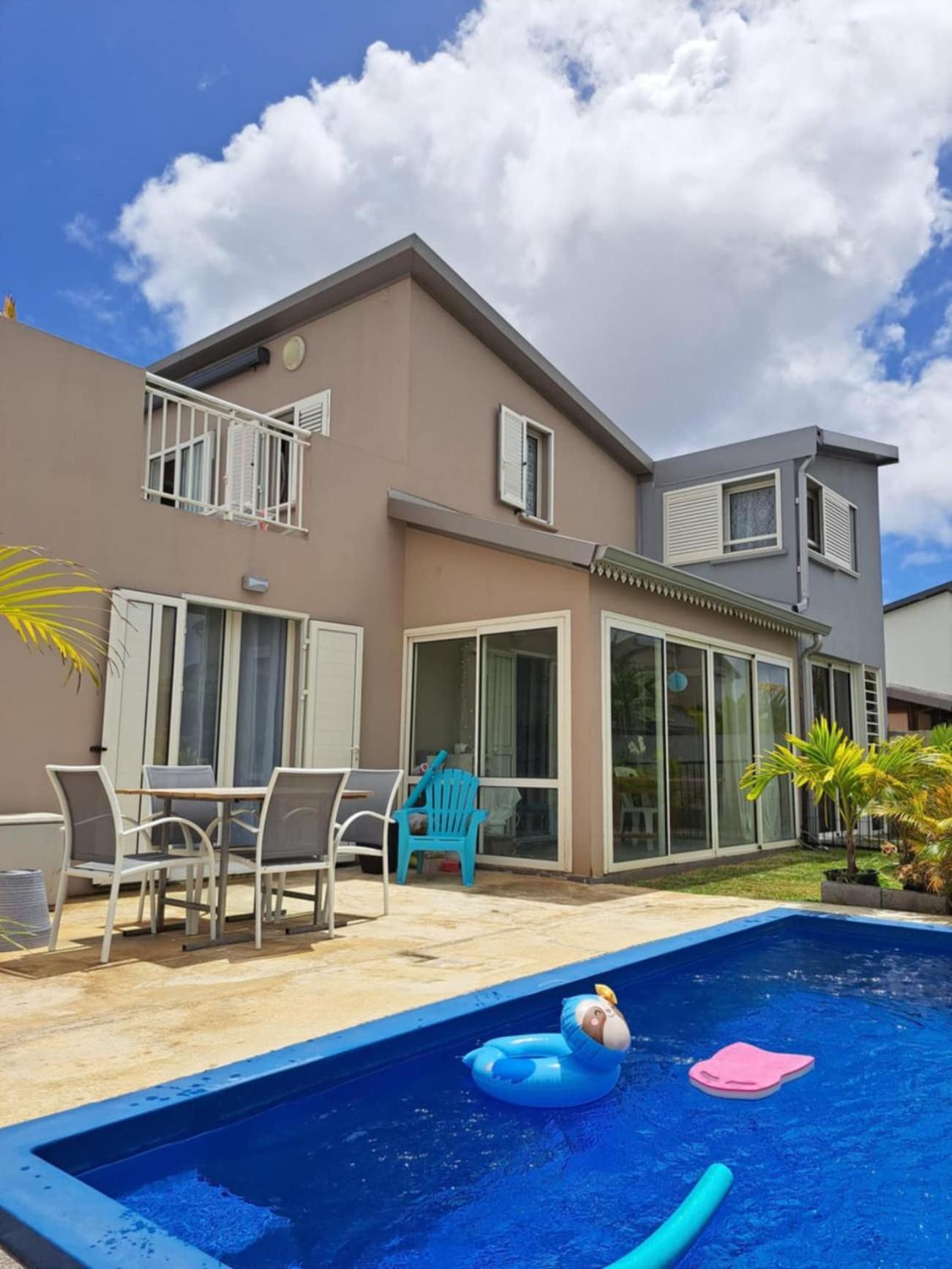 Dodo La Fami Apartment Sainte-Suzanne Екстериор снимка