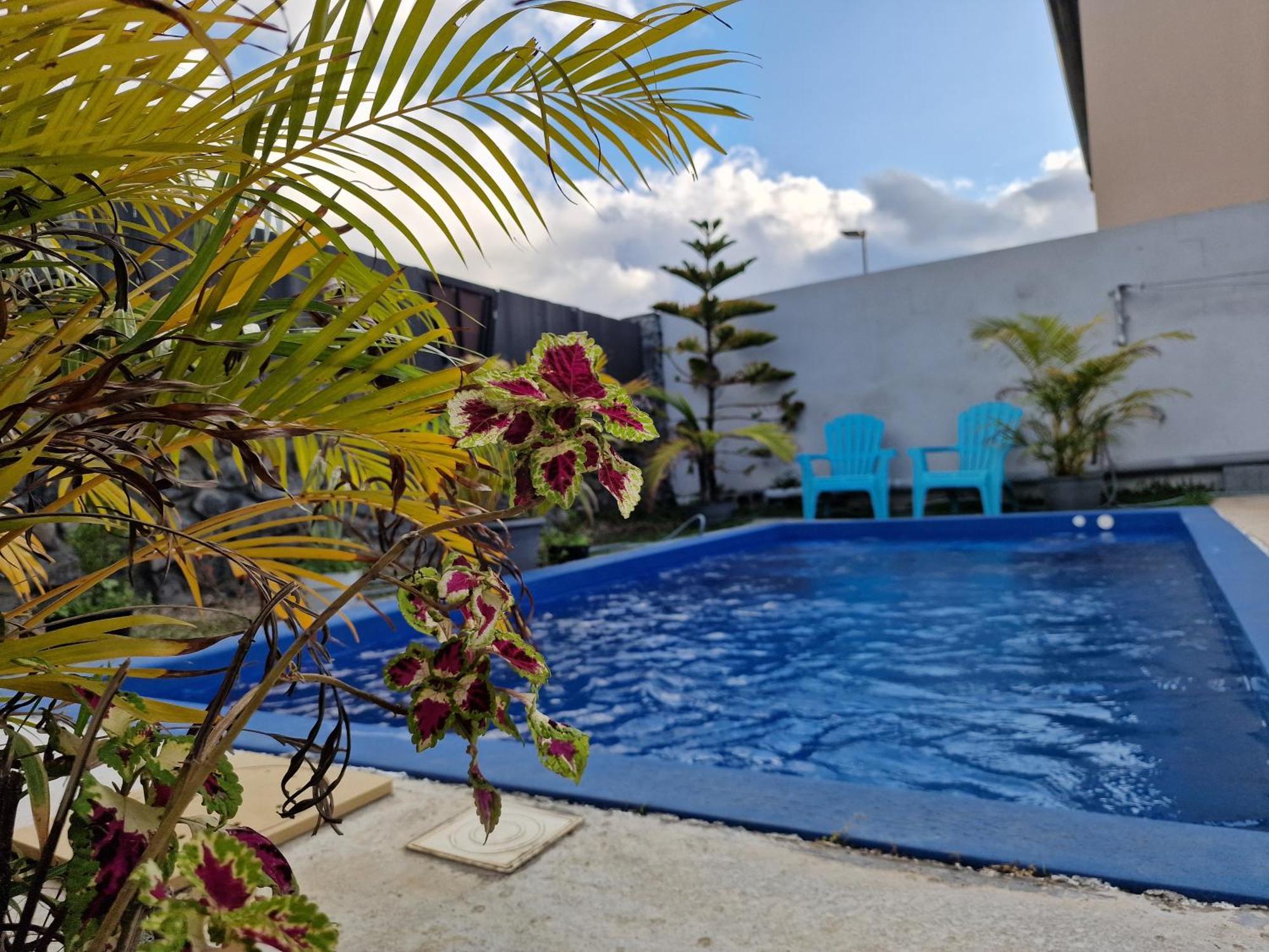 Dodo La Fami Apartment Sainte-Suzanne Екстериор снимка